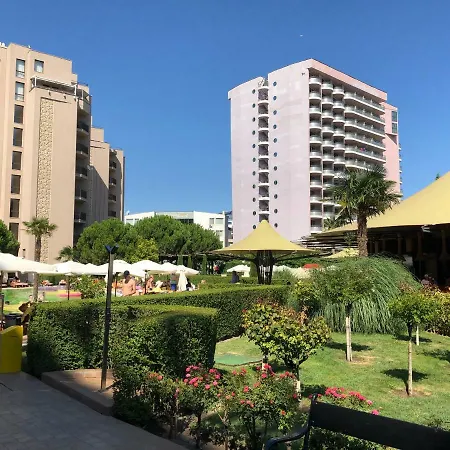 Dreambg Private Apartment - Royal Beach, Sunny Beach Διαμέρισμα *
